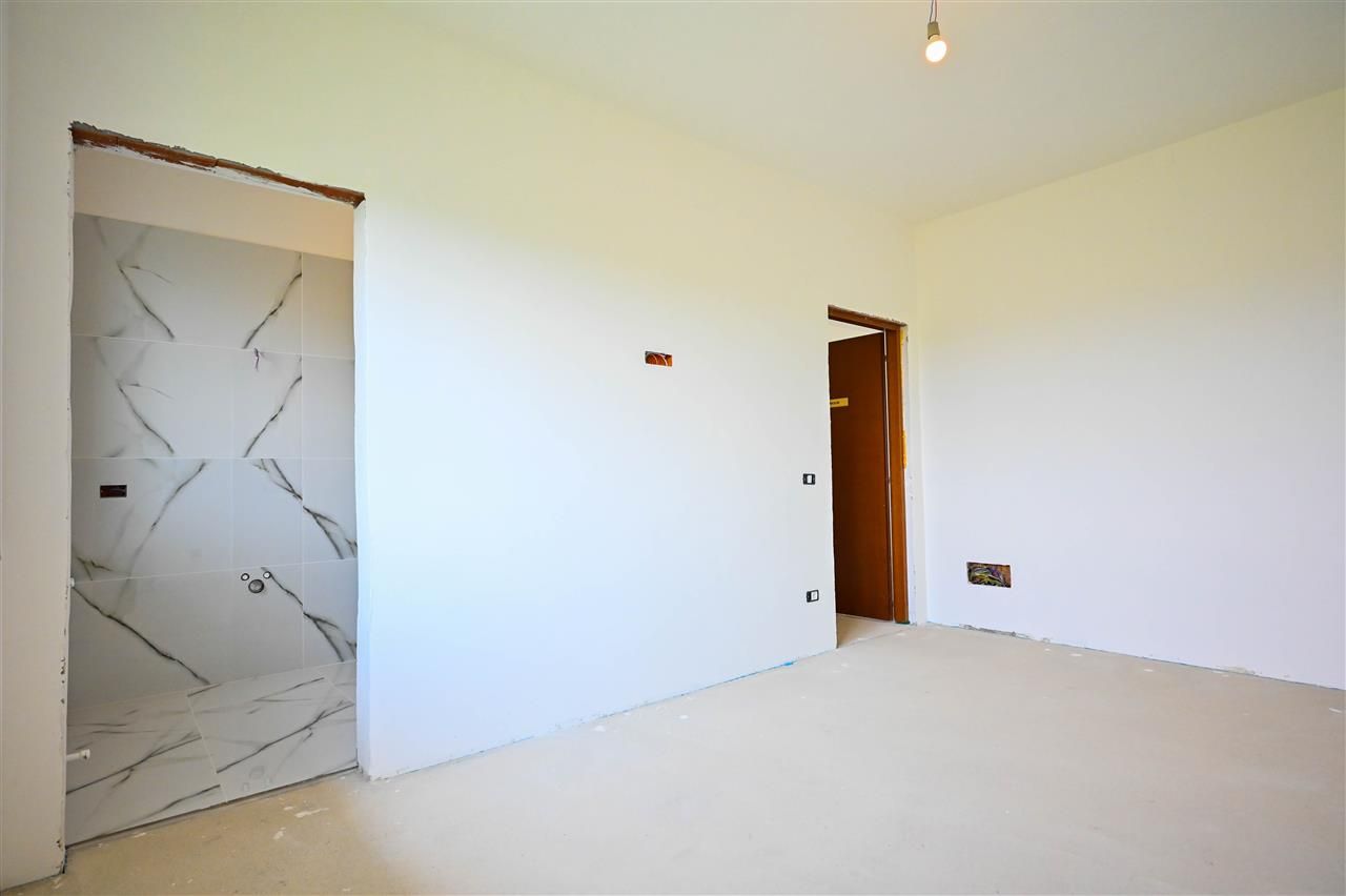 Casa personalizabila,pe un singur nivel,  pod mansardabil,pozitie cu liniste - Poză 4