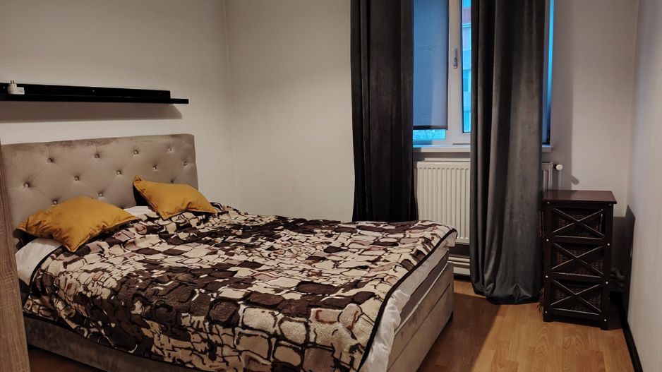Inchiriez apartament 2 camere Micro21. - Poză 2