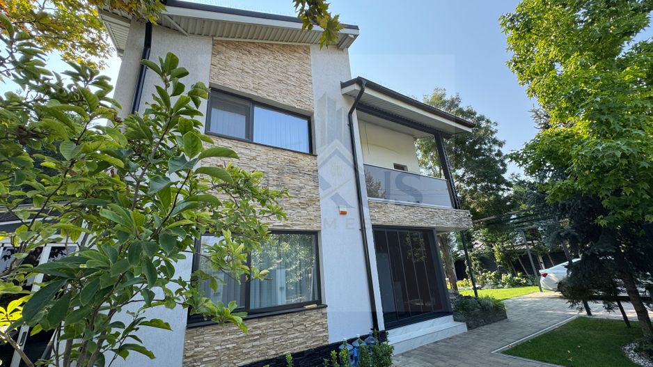 Casa Visurilor Tale în Comuna Berceni | 6 Camere | Finisaje Premium - Poză 1