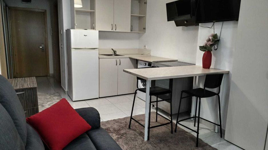 Vitan Apartament 2 camere - Poză 3