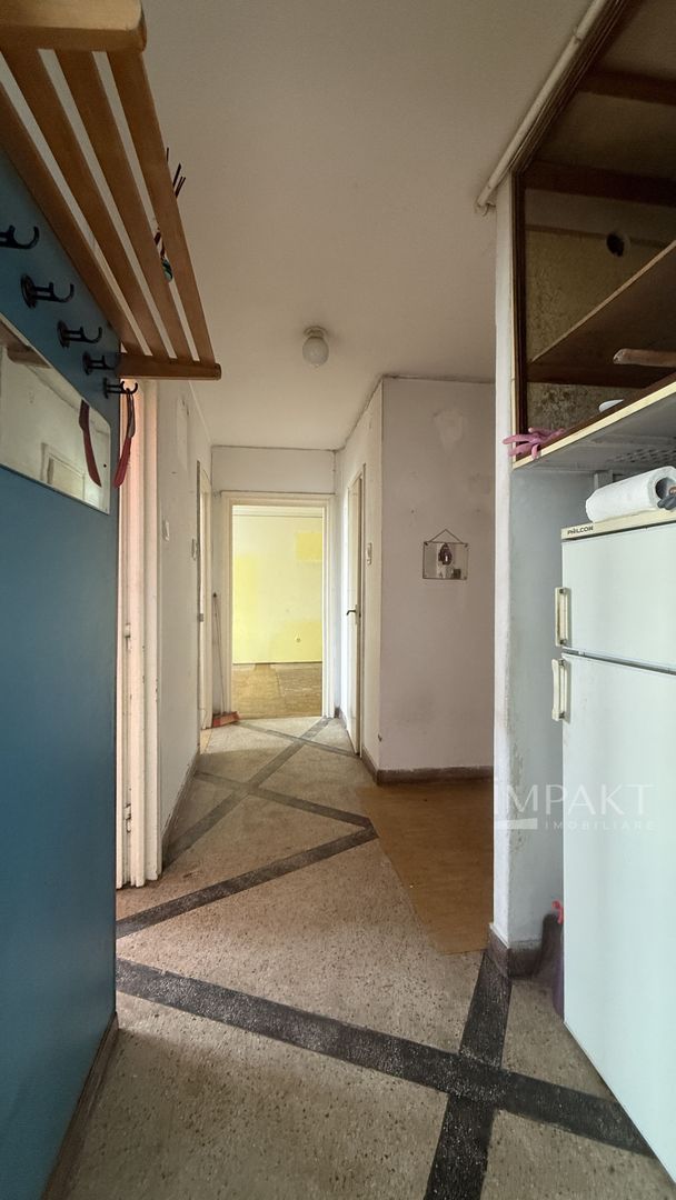 Apartament cu 2 camere decomandat in centrul orasului - Poză 8