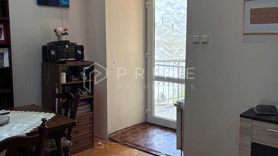 Apartament 3 camere, 80 mp, Ultracentral – Etaj 1, Tavan Înalt (3,9 m) - Poză 2