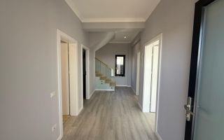 Casa Moderna-Damila-3 dormitoare-curte amenajata-La cheie-Asfalt - Poză 2