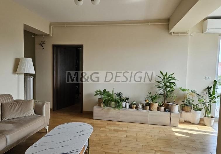 Apartament  3 camere zona Soarelui amenajat lux - Poză 2