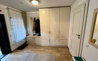 Casă individuală cu 5 camere și curte proprie - în Cisnădioara - Poză 10