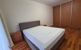 Duplex modern cu 5 camere si 2 bai - curte de 750mp in Ghiroda - Poză 11