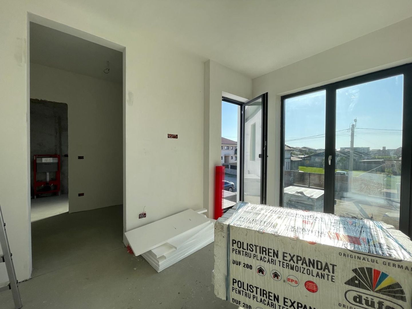 Duplex despartit prin camera tehnica - 5 camere - Mosnita - Poză 11