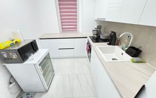 Apartament cu 2 camere decomandat in Giroc - Poză 5