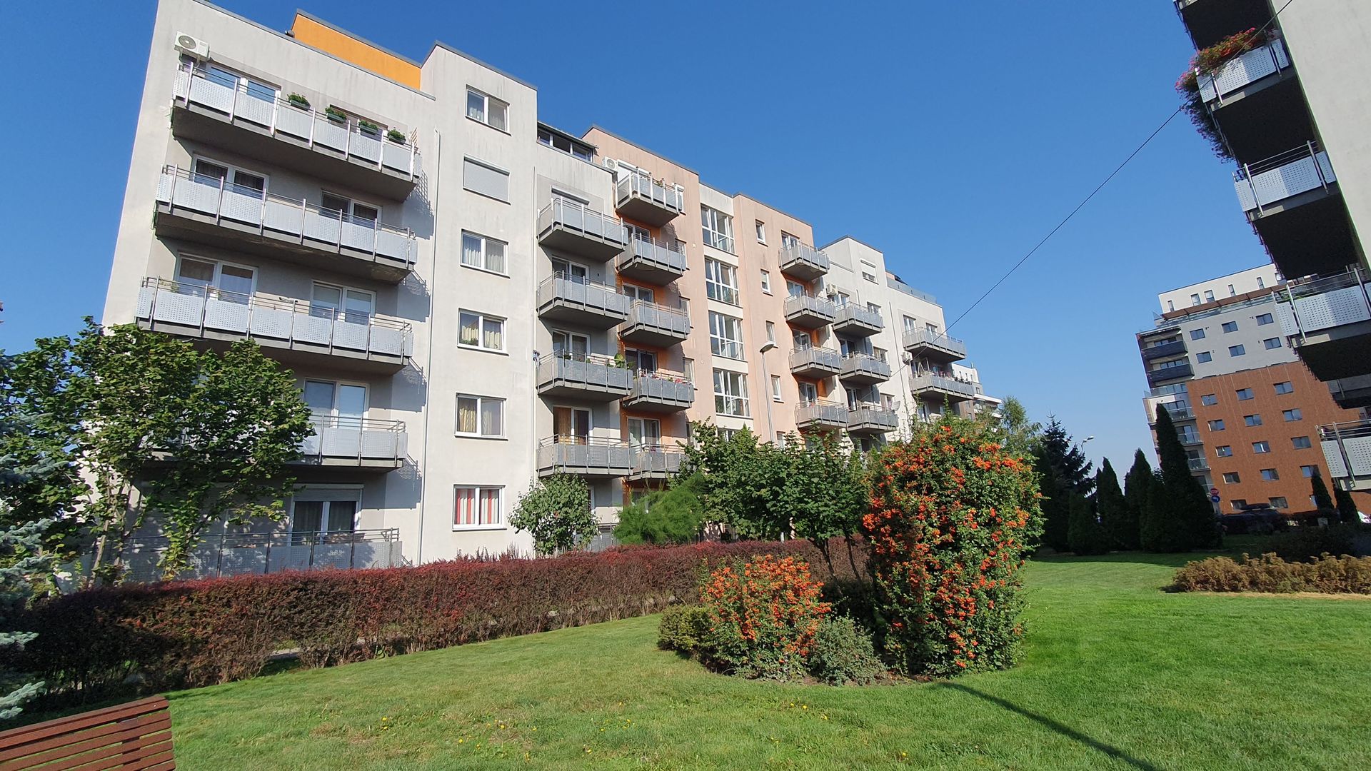 Avantgarden 2 garsoniera mobilata cu parcare - Poză 1