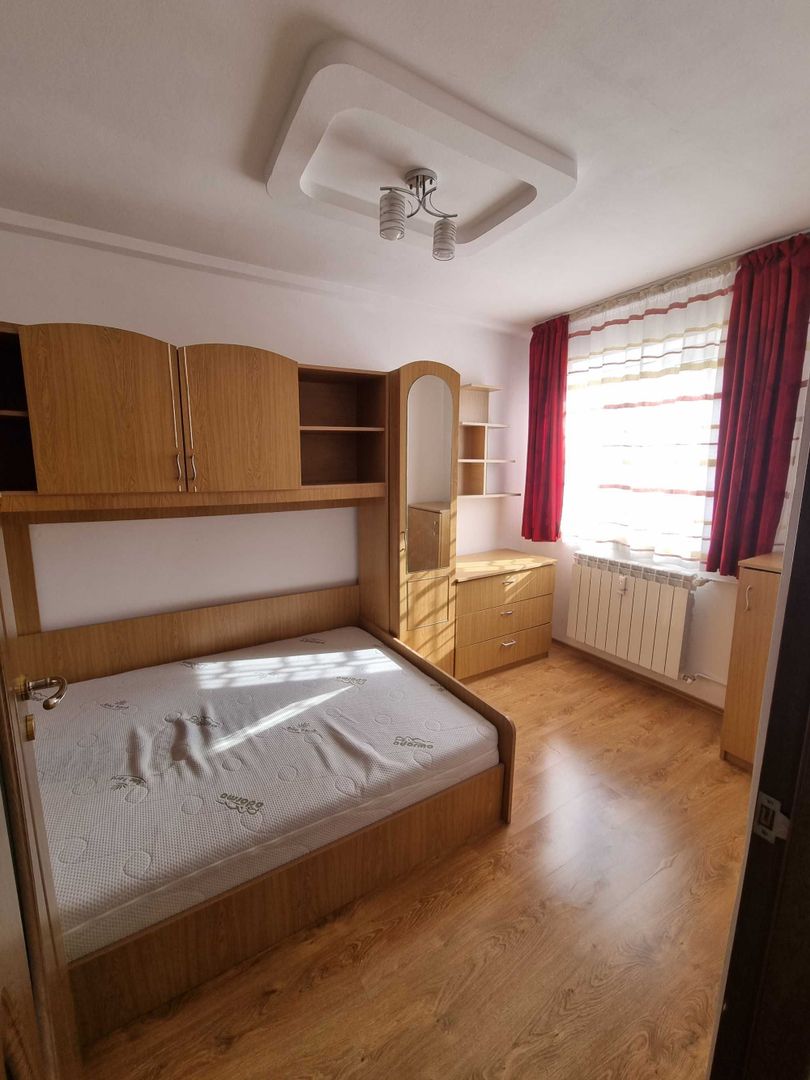 Apartament cu 3 camere -Valea Rosie - Poză 3