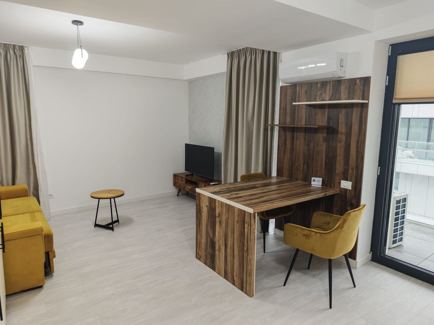 AP. 2 CAMERE DECEBAL, PRIMA INCHIRIERE, PARCARE, INCALZIRE PARDOSEALA - Poză 1