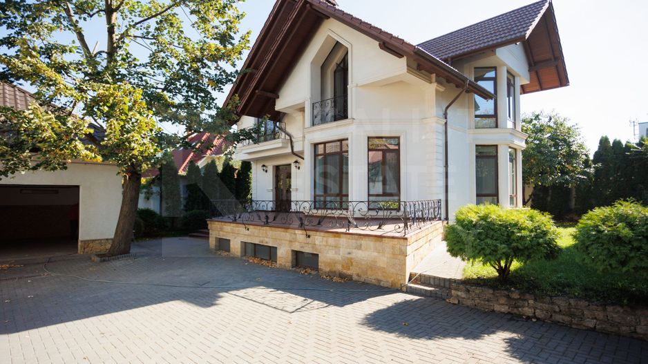 Chirie, casă 350 mp + 6 ari, str. Alexei Mateevici, Centru - Poză 1
