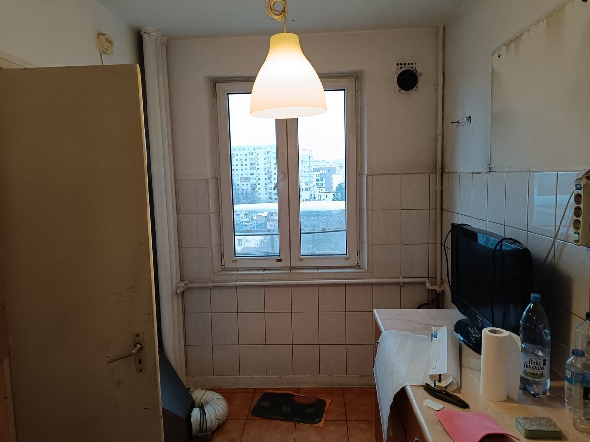 Apartament 3 camere-potential renovare,langa scoala si parc - Poză 7