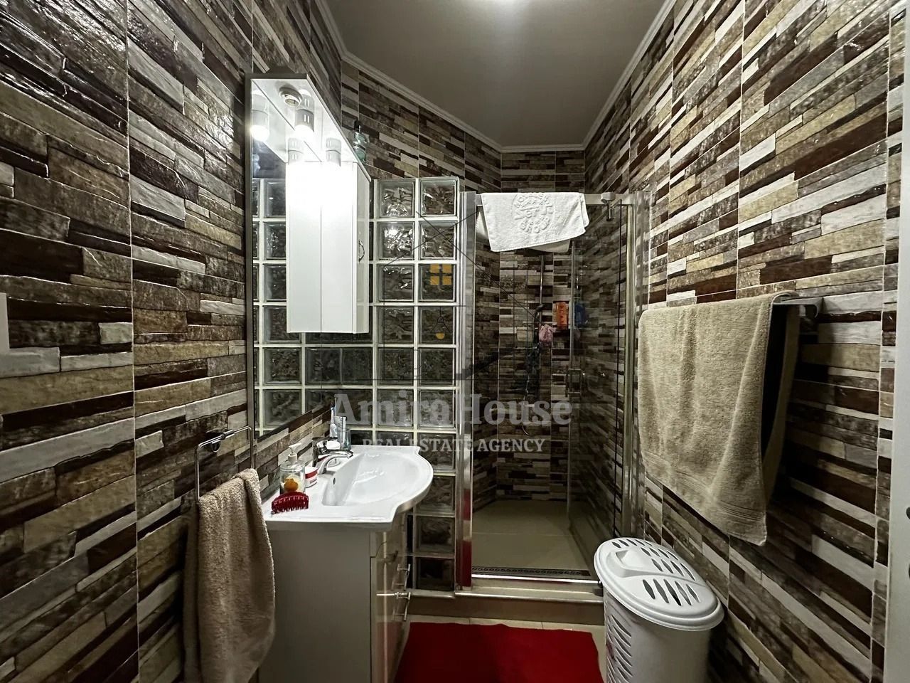 Apartament 3 camere, finisat, 75 mp si pod mansardabil, Bulevardul Eroilor - Poză 24