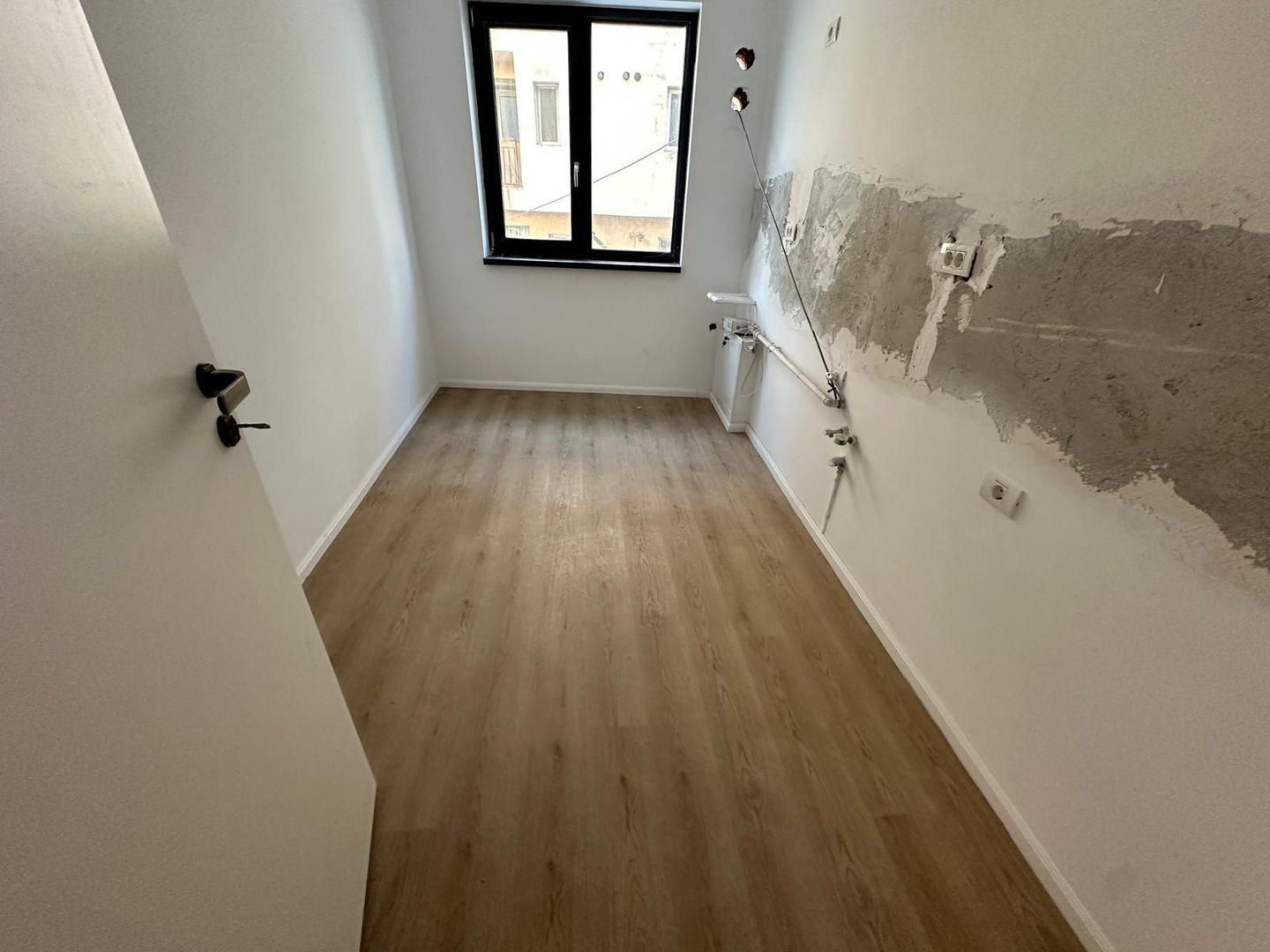 AP. 2 CAMERE, ACTE GATA, MUTARE IMEDIATA, LOC PARCARE, COMISION 0% - Poză 7