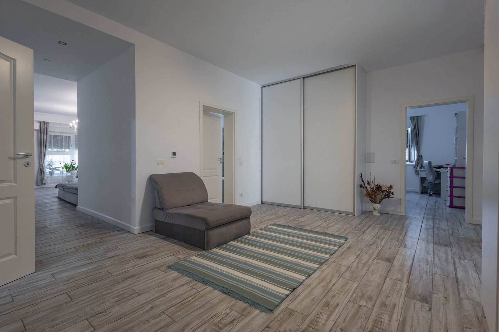 De Vanzare | Vila Lux | Teren 1000 mp | 226mp utili | 3 Bai | Garaj - Poză 24