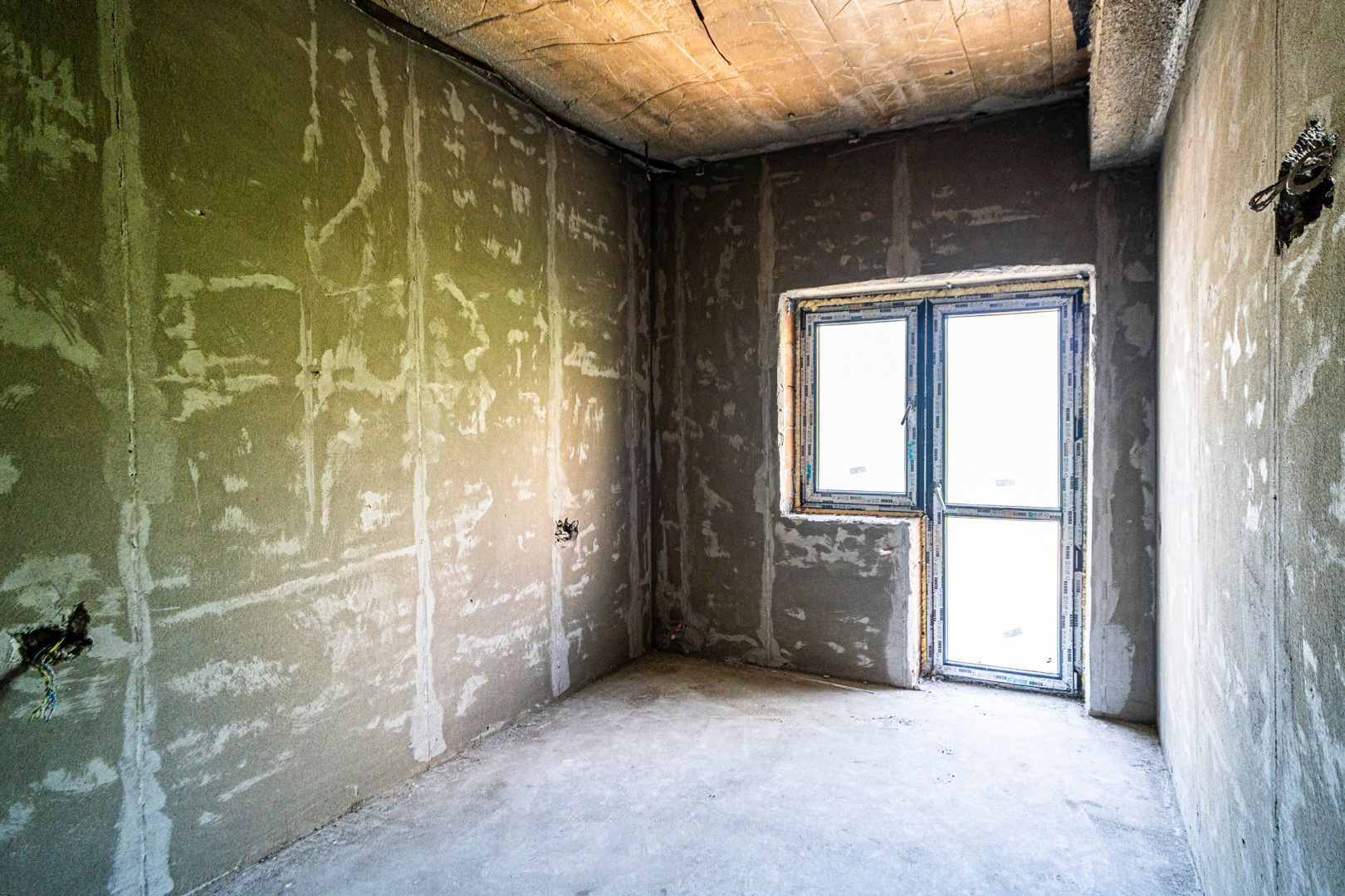 Apartament 3 cam., 2 bai, 2 balc., bloc nou, finisat la cheie, centrala termica - Poză 9