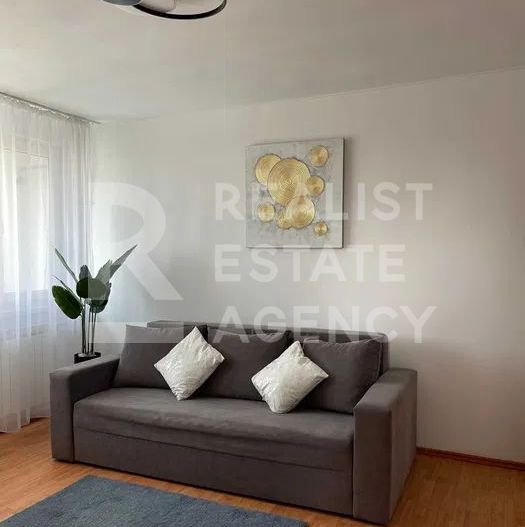 Vânzare, apartament cu 2 camere în zona Drumul Taberei - Poză 2
