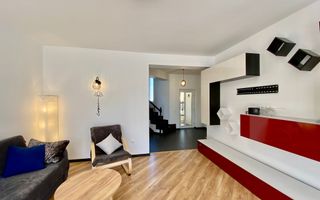 Casa PET FRIENDLY, tip duplex, Sanpetru, strada - Poză 5