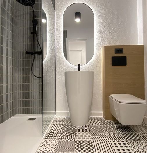 Apartament 2 camere lux 13, renovat nou, bloc 1992 zona Marriott - Poză 3