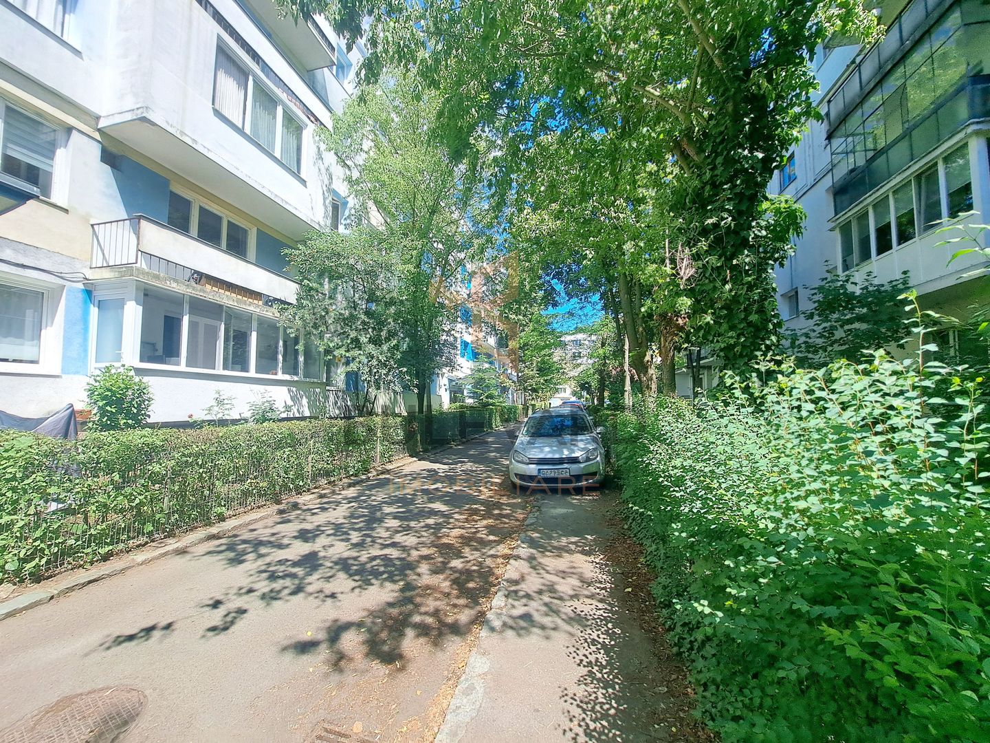 Apartament 2 camere, zona Liceului Onisifor Ghibu, etaj intermediar - Poză 1