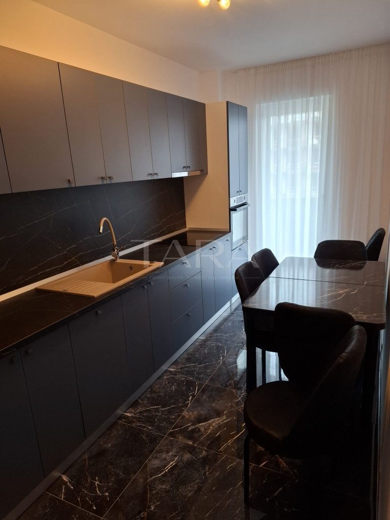 Apartament cu 2 camere decomandate în ansamblul Junior. - Poză 1