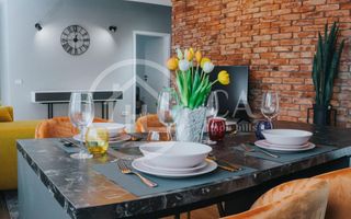 Apartament de închiriat cu 3 camere Ultracentral EAS, Oradea - Poză 2