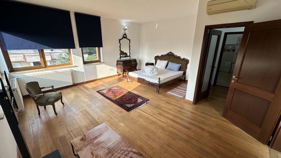 Proprietate cu piscina Dumbravita - Poză 17