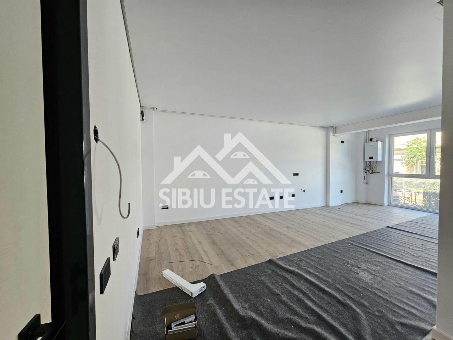 Apartament Sibiu central 3 camere, 2bai, lift garaj NOU - Poză 5