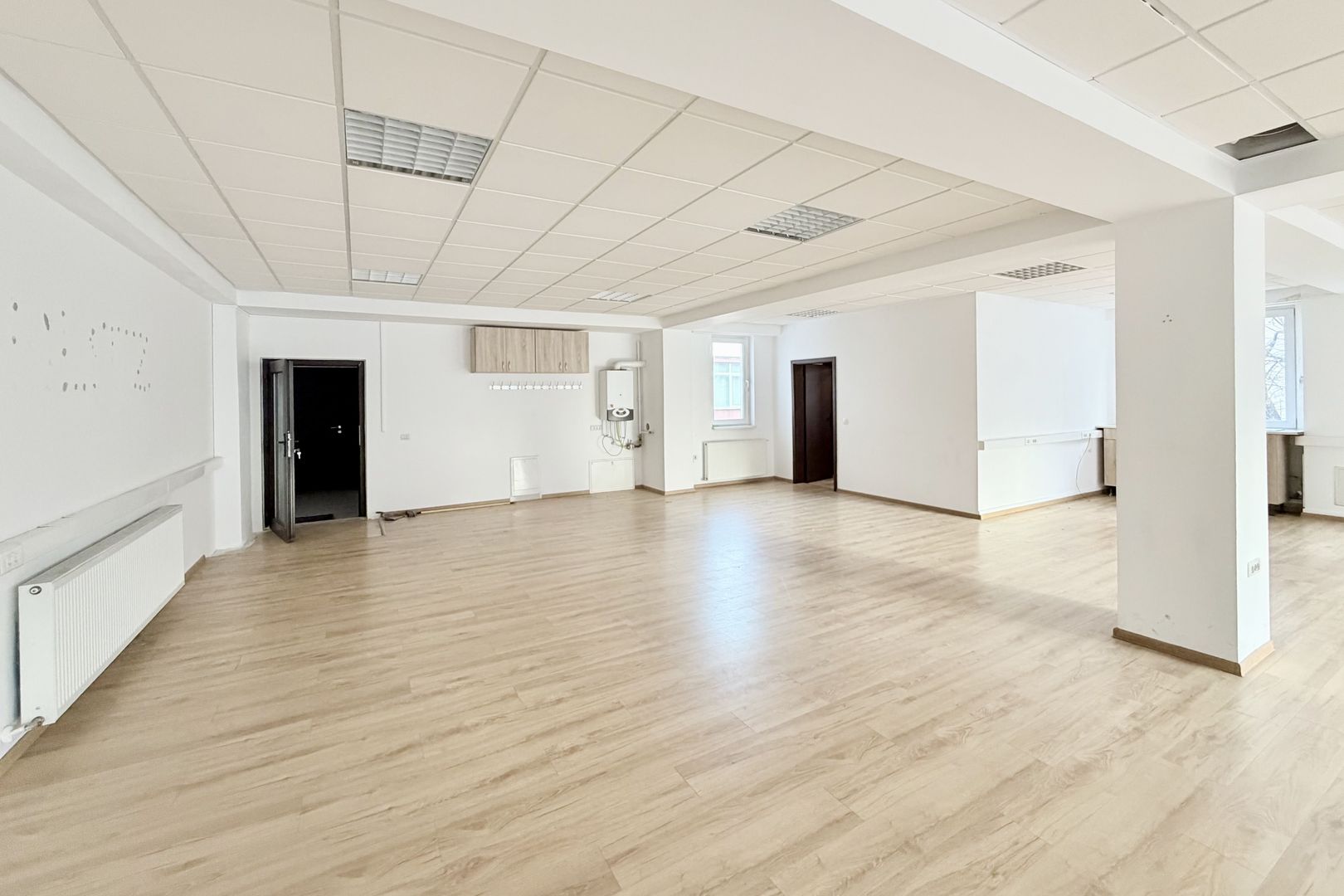 Spatiu birouri de inchiriat 140mp, Bd. Liviu Rebreanu - Poză 2