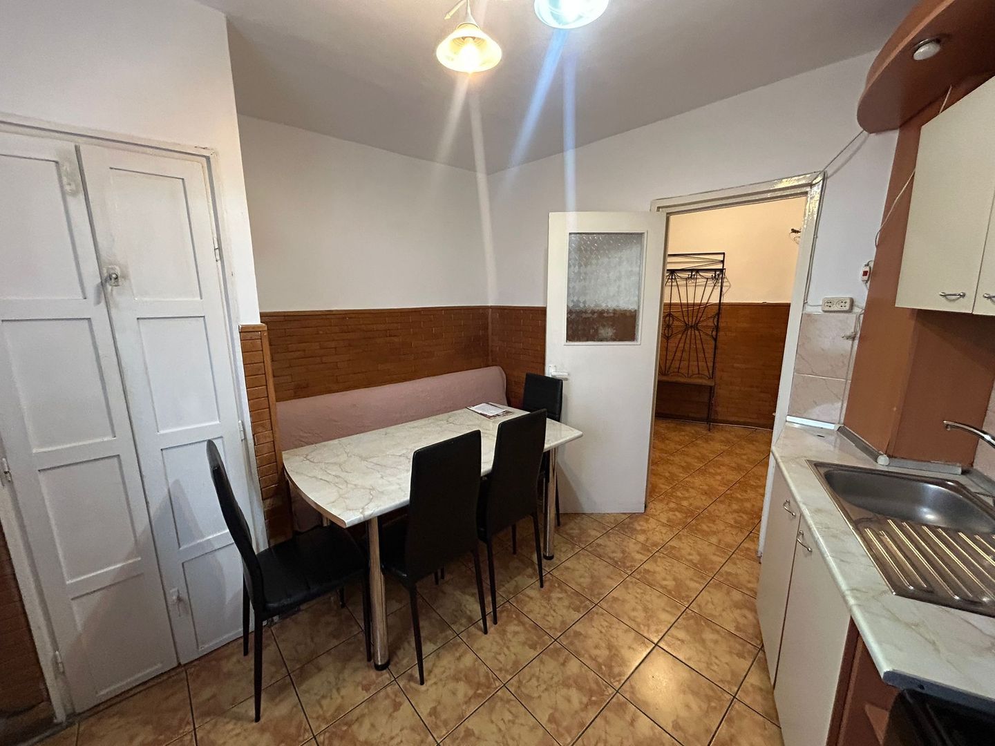 Apartament 2 camere, etaj 3 - zona Cetate - Poză 9