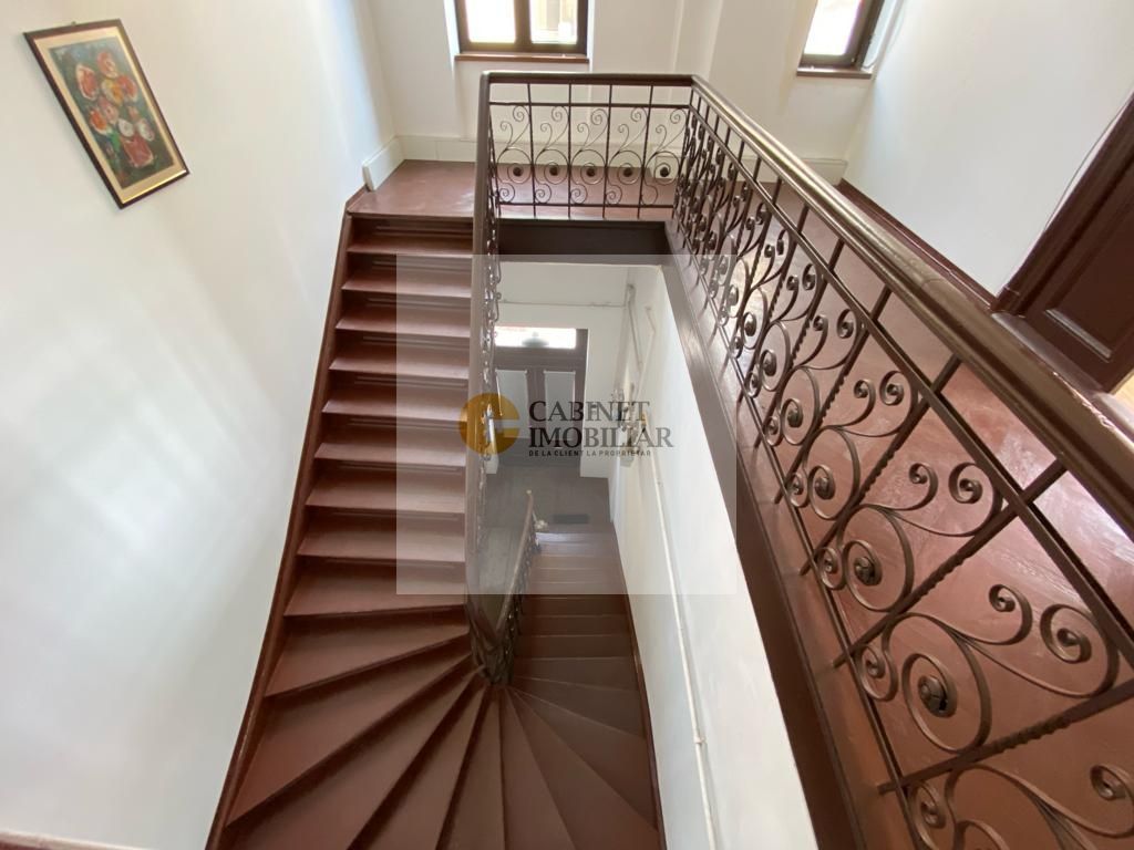 4 camere in vila   | Blvrd M. Kogalniceanu  | 140 mp - Poză 10