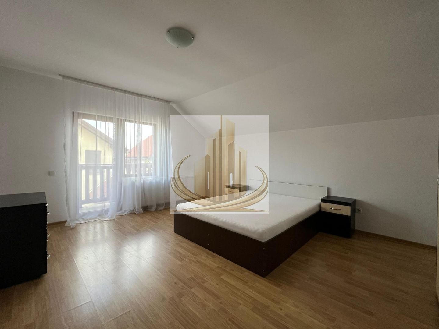 Casă individuală, 115 mp–Dumbrăvița, zonă liniștită, aproape de padure - Poză 6