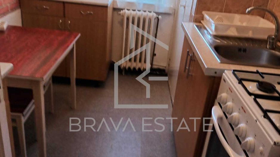Apartament 2 camere, parcare, zona Horea - Poză 3