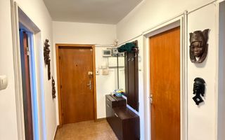 De vanzare 4 camere, curte exclusivă 250 mp, Str. Uruguay - Bucuresti - Poză 7