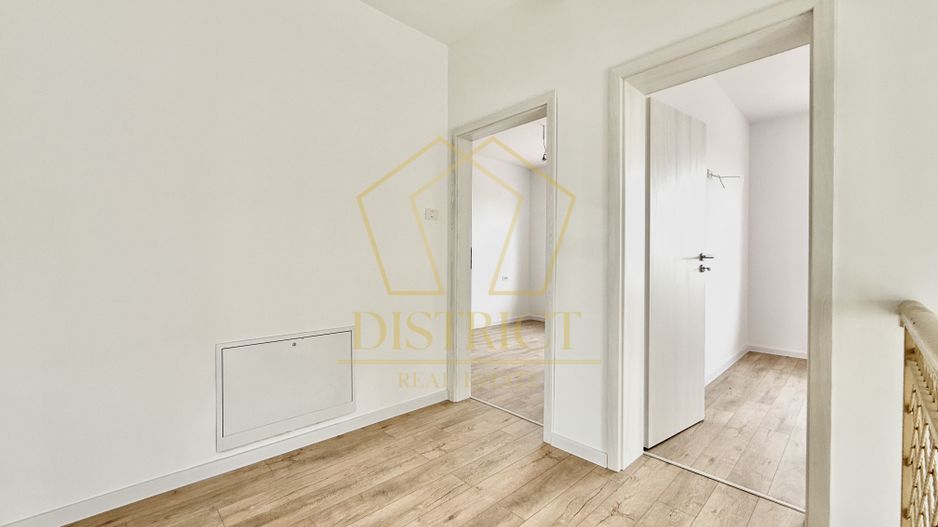 Duplex spatios cu 4 camere 109 mp | Mosnita Veche - Poză 8