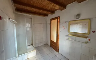 Teren și casă de vânzare în Miercurea Ciuc (central, strada Leliceni) - Poză 13