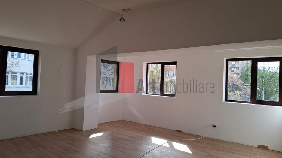 Spatiul "CAMBIANT" , spatiu in vila, intrare separata - Poză 7