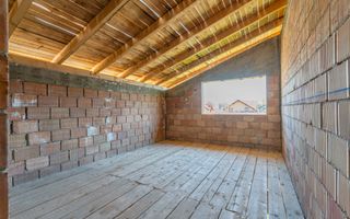 Oportunitate Casă la Roșu în Harman – Ideală pentru Personalizare - Poză 10