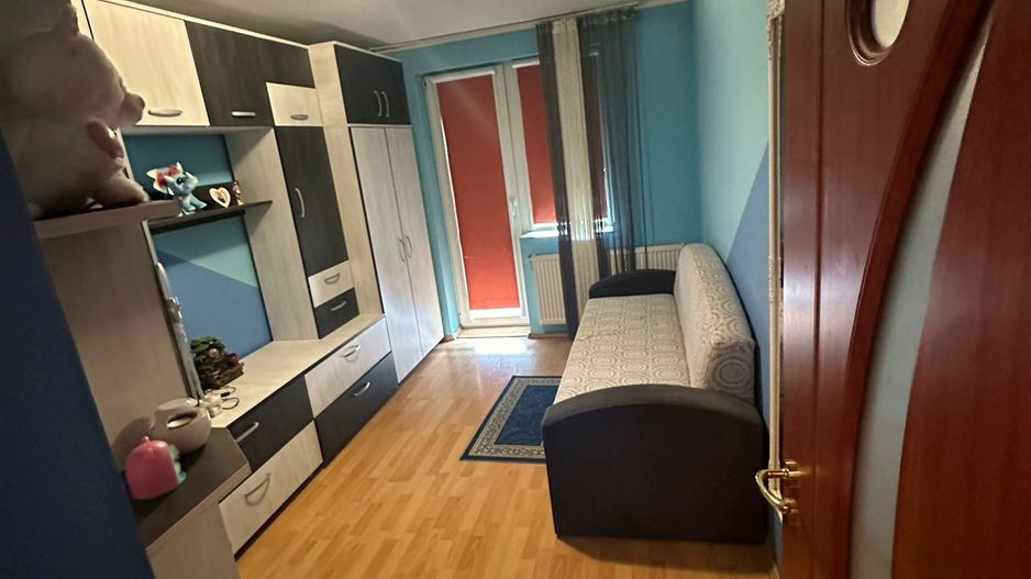 ageuropa.ro vinde ap cam 48mp etaj în Micro 14. - Poză 7