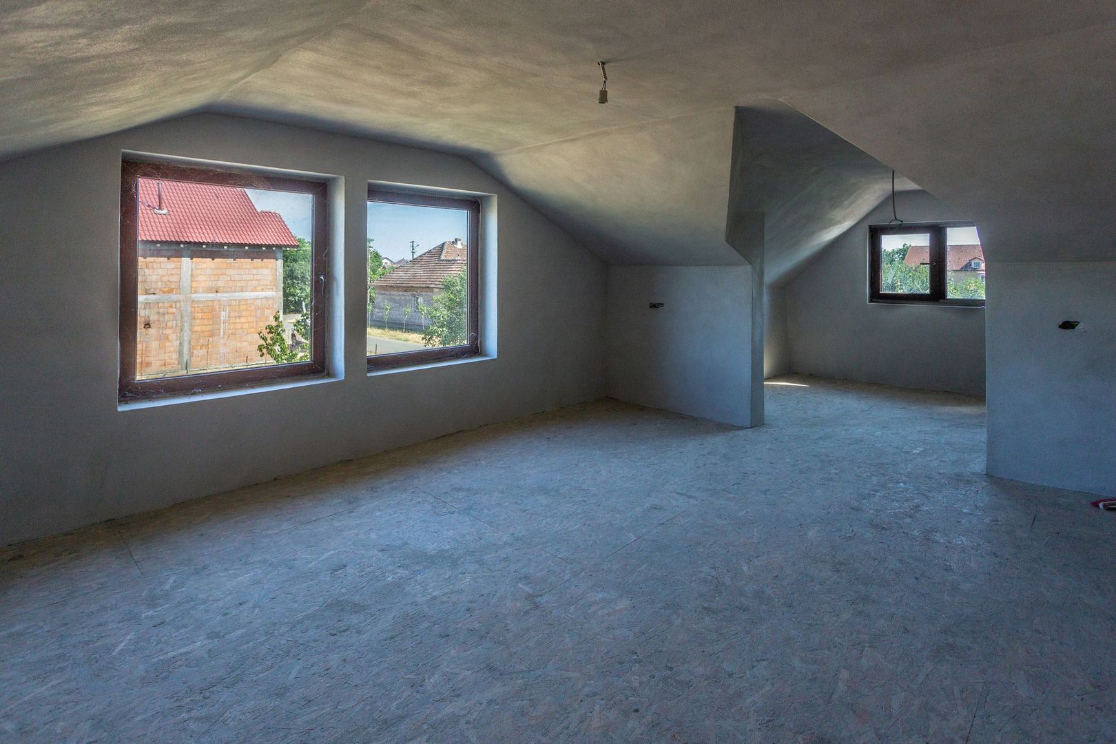 Casă în Vladimirescu, zonă liniștită, 17,5 m front stradal. - Poză 8