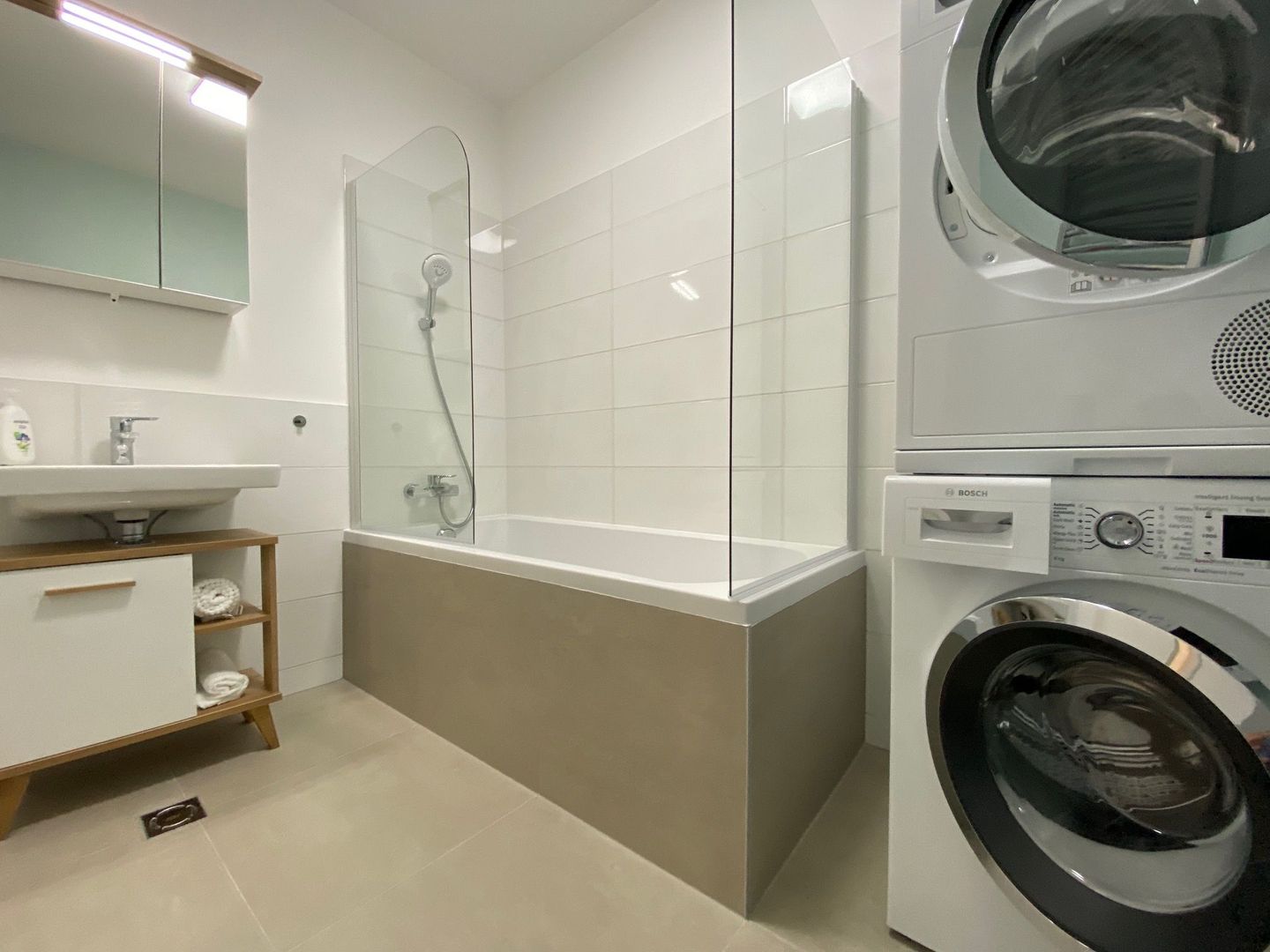 Apartament lux in bloc nou- ISHO - Poză 8