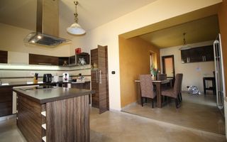 VILA SAG -Comision 0% - Poză 17