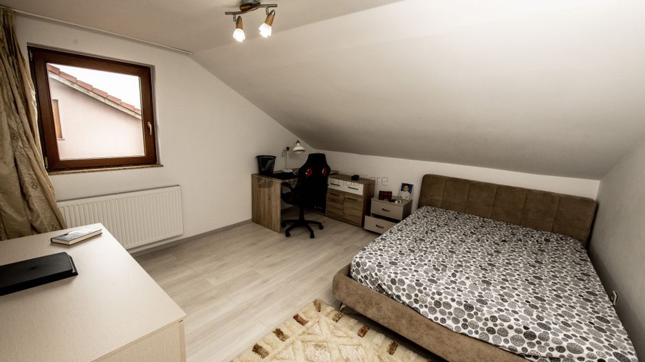 Sapient | Casă renovată situată la intrarea în loc. Nojorid - Poză 11