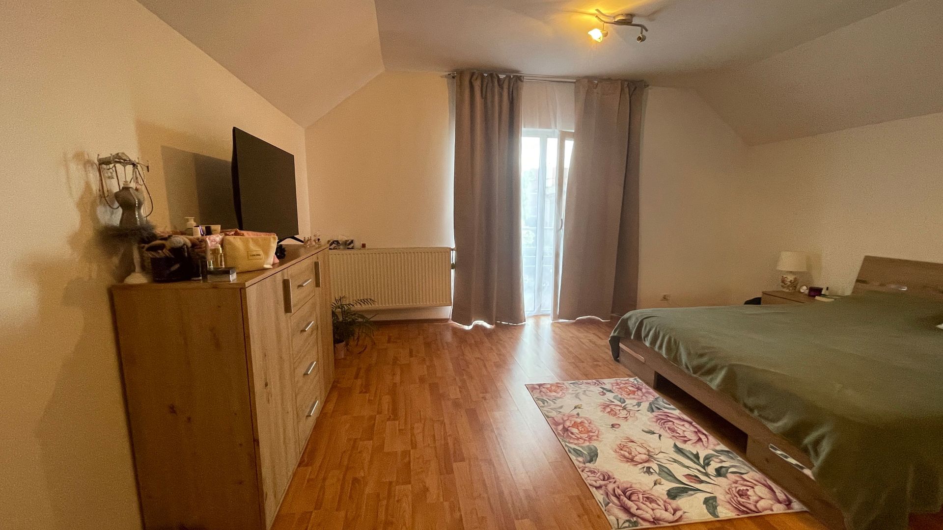 Casa individuala P+M,spatioasa in zona Mircea Cel Batran - Poză 18