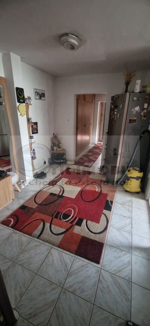 Canta, 3 camere, 71.77 mp, etaj 3/4, două băi, 129.000 € - Poză 6