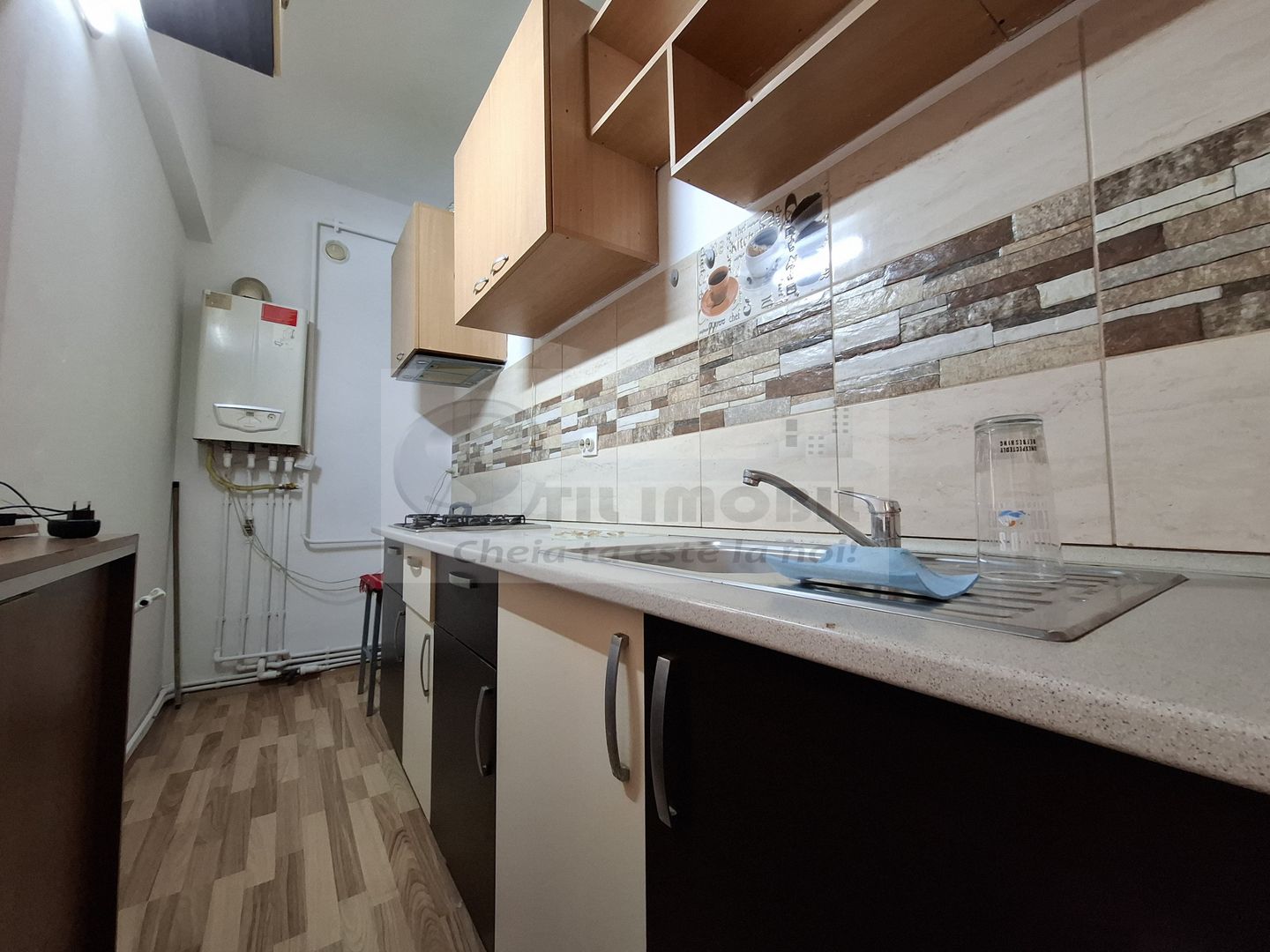 Garsoniera mobilata si utilata de inchiriat in Iasi, zona Granit - Poză 6