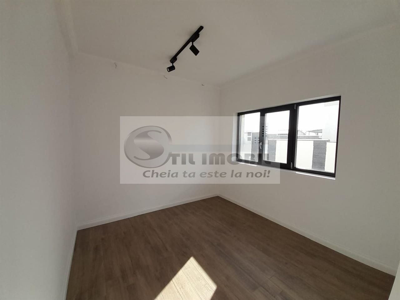 Casa individuala P+1 cu piscina 5 camere BUCIUM - Poză 11