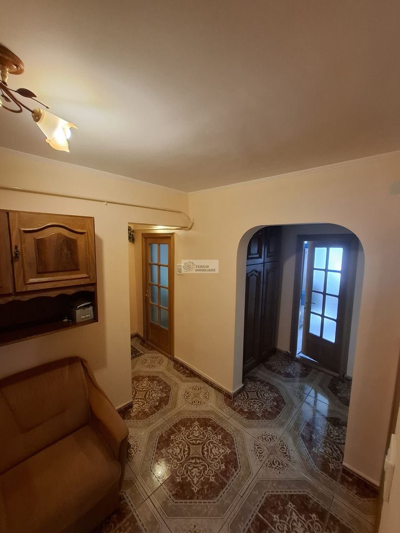 Apartament spatios de 4 camere+1 camera/etaj 2/125mp /Focsani/Finante - Poză 5