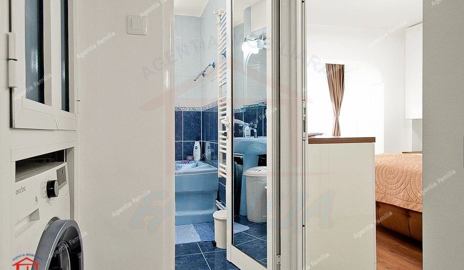 De închiriat apartament 3 camere, Micro 21 - Poză 8